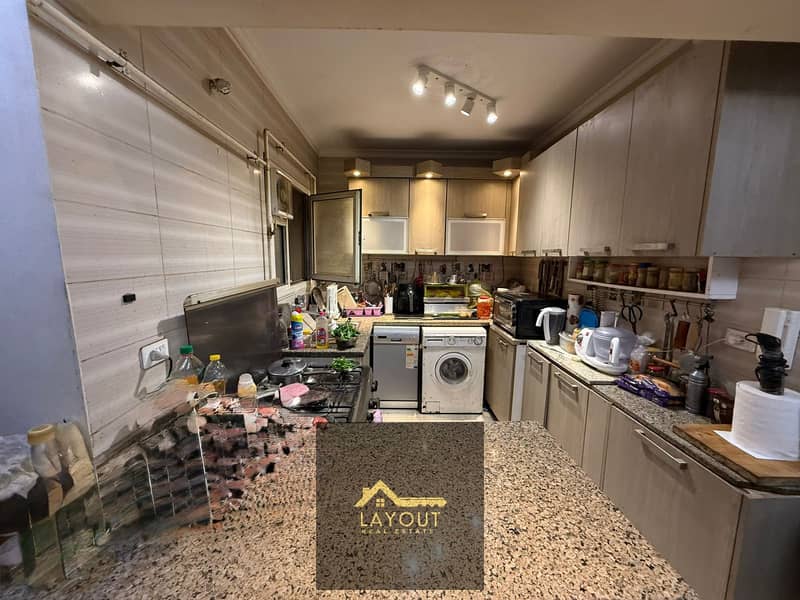 شقة 110م للبيع بالمعراج العلوي | موقع حيوي بجوار كارفور وبنزينة الإمارات 0