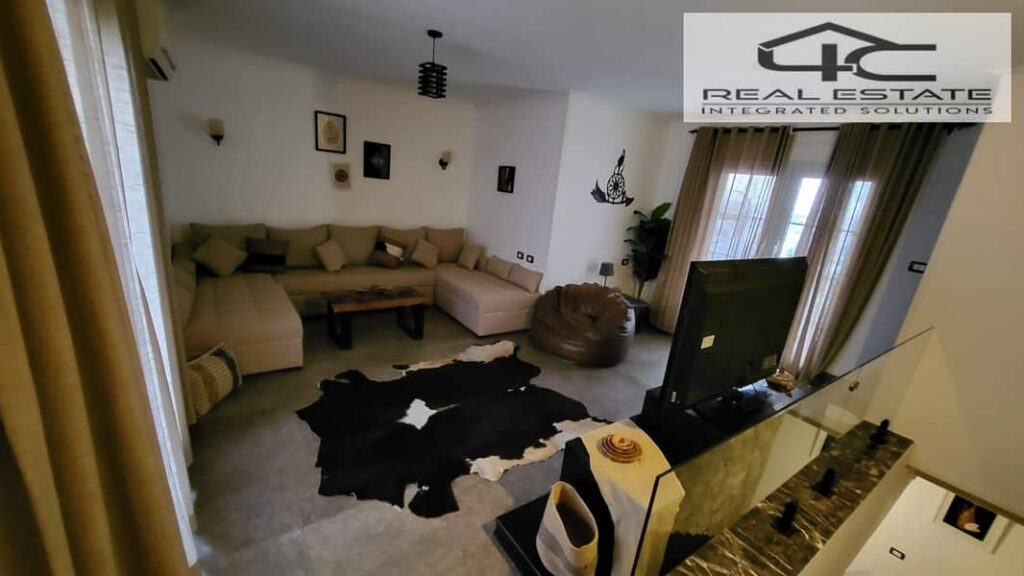 بنتهاوس ريسيل للبيع بكمبوند ماونتن فيو هايد بارك التجمع الخامس تشطيب الترا سوبر لوكس ٢ روف ودبل فيو لاند سكيب جاهز للمعاينه والاستلام 0