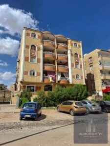 شقه للبيع مساحه 230 بسعر خيالي في 6 اكتوبر الحي العاشر october 4,500,000 ج.م