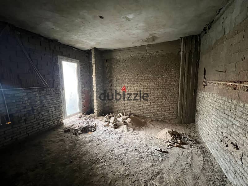 شقة للبيع بكمبوند جامعة القاهرة – مدخل زايد 4 بإطلالة مفتوحة 0