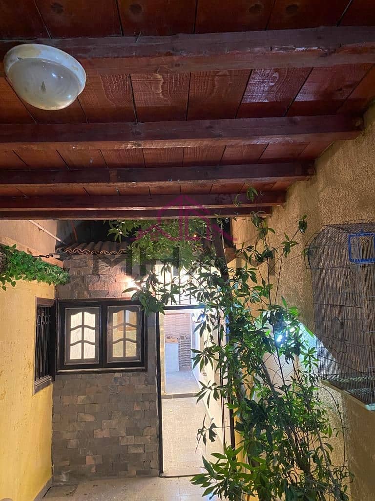 شقة للإيجار فاضي في البنفسج 12 تقع في القاهرة الجديدة وقريبة من المراكز الحيوية والخدمات. 0