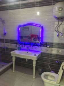 8,750,000 ج.م شقة للبيع في جنوب الاكاديميه تطل مباشرة على كايرو فيستيفال سيتي وداون تاون، مما يسهل الوصول للخدمات التجارية والترفيهية.