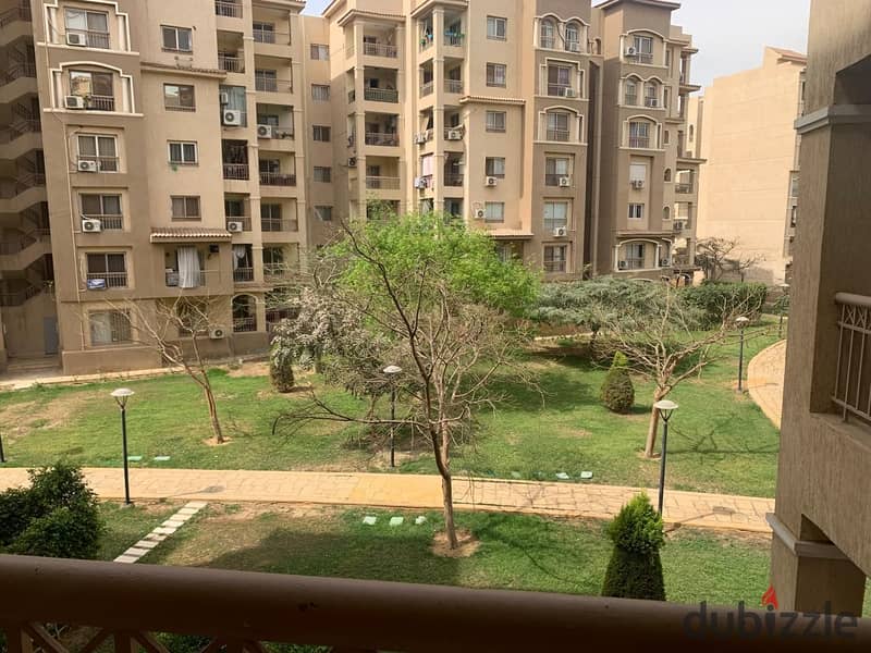 للبيع في مدينتي B2 نموذج 100 مساحة 107م دور تاني فيو شارع البيع شامل الفرش والاجهزة بالكامل 0