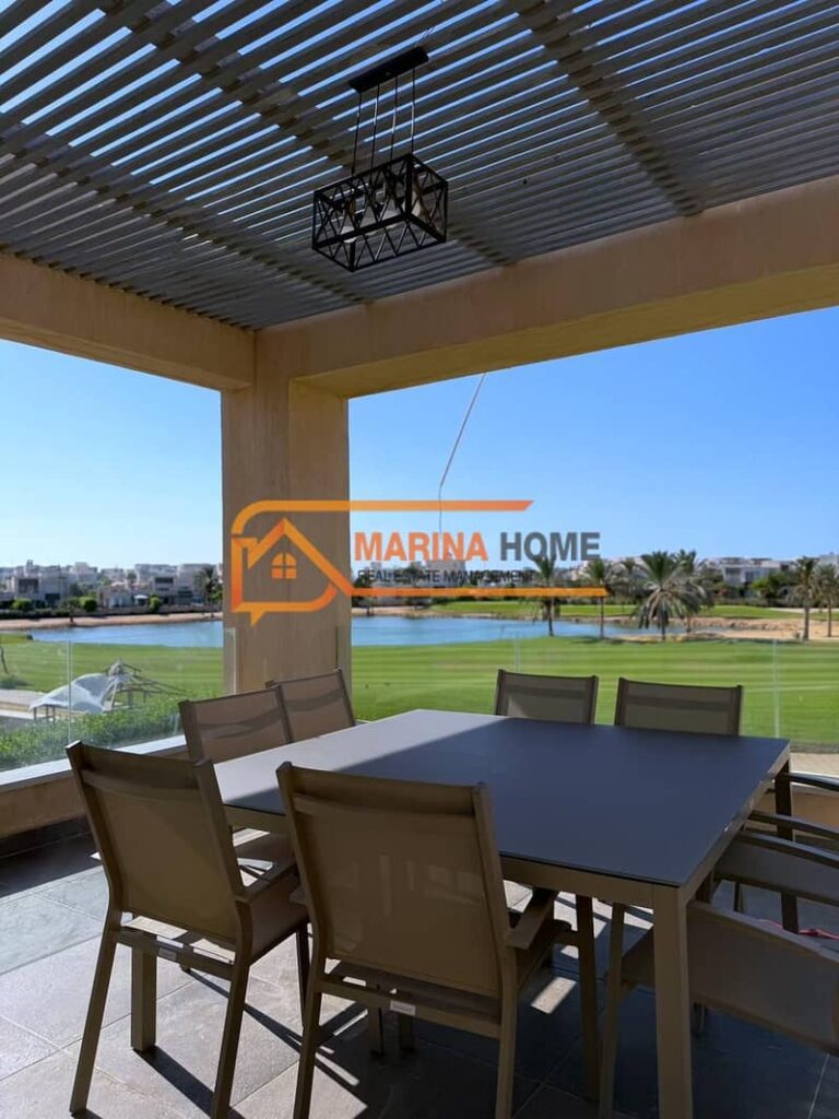 بسعر مميز  سنيور شاليه روف للبيع اول صف جولف - هاسيندا باى 0