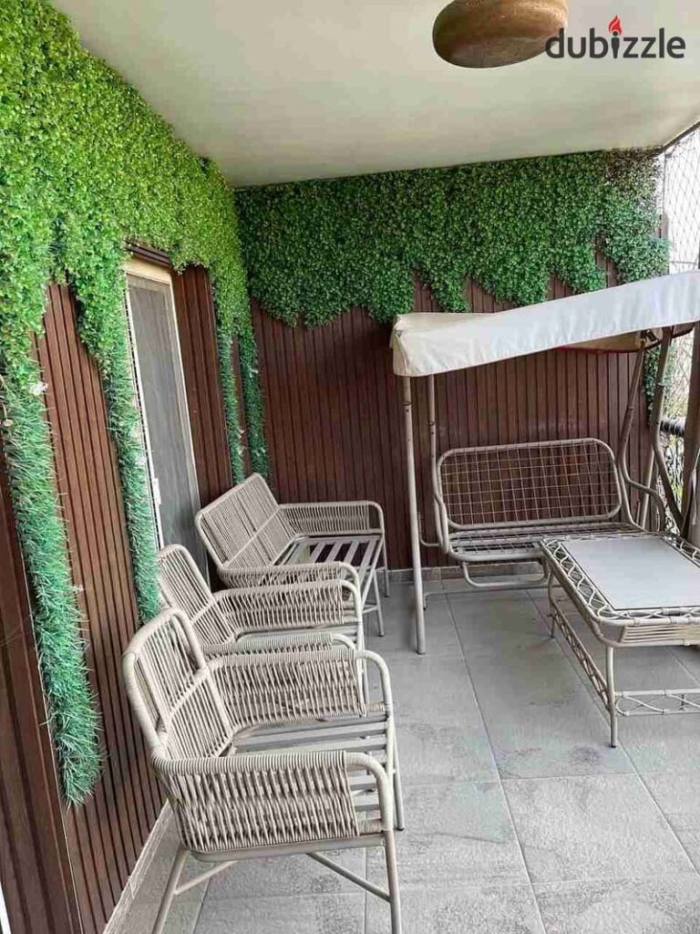 للبيع شقه بالفرش وجميع الاجهزه شقه في الرحاب 180م نموذج D  تشطيب خاصه للاتجاه بحري 0