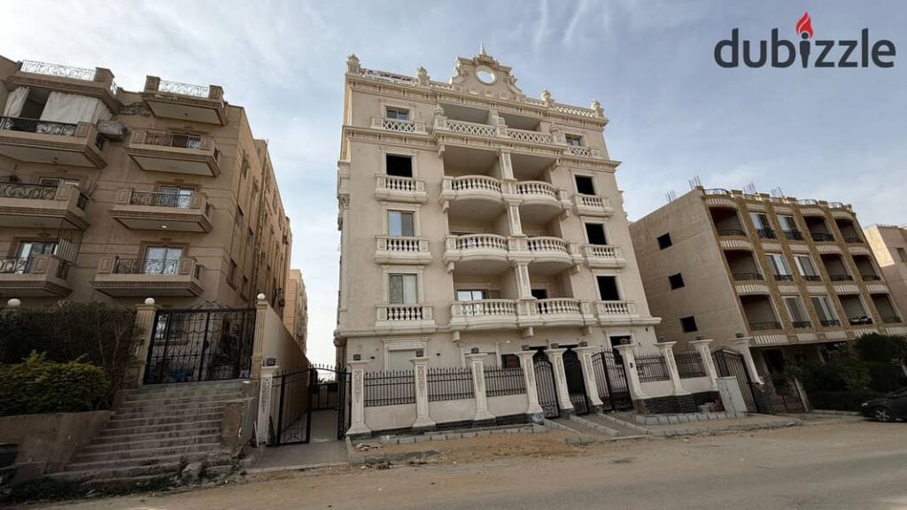 شقة للبيع 150م مدينة الشروق  – المنطقة الثالثة عمارات – استلام فوري بالعدادات 0