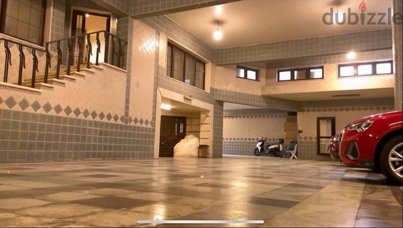 فيلا للبيع في التجمع الخامس بالنرجس 0