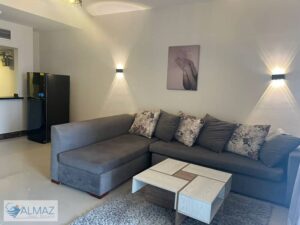 دوبلكس للإيجار مفروش بالكامل في Porto New Cairo – التجمع الخامس، قريب من الخدمات والمولات موقع استراتيجي قريب من شارع التسعين الجنوبي وكايرو فيستيفال 50,000 ج.م