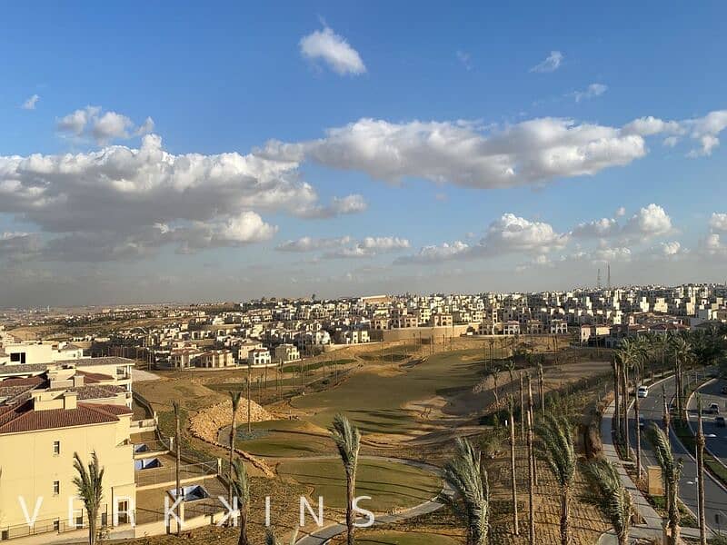 شقة اول سكن بأقساط جاهزة للأستلام في فاونتن سايد اب تاون كايرو للبيع 224 متر مربع Uptown Cairo 0