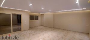 شقه للايجار ميدان لبنان 210م تشطيب حديث سوبر لوكس مدخل فاخر موقع مميز 35,000 ج.م