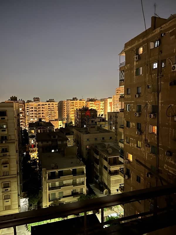 شقة للبيع بمدينة نصر متفرع من عباس العقاد 0