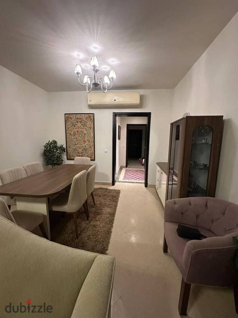 شقة للإيجارمفروشة بالكامل في أب تاون القاهرة 0