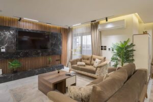 شقة فندقية فاخرة غرفتين في كمبوند أزاد – التجمع الخامس 5,700 ج.م