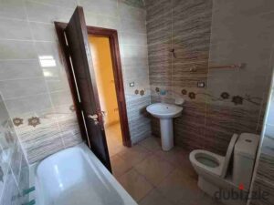 للايجار شقه 160م دور خامس 10,000 ج.م