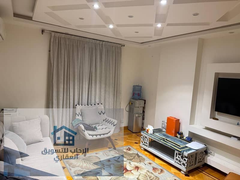 فرصة عظيمة للبيع برشدى شقة 160م دور متوسط 0