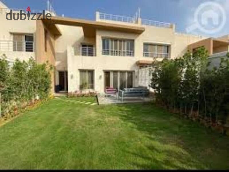 للبيع بسعر لقطة فيلا تاون هاوس متشطب موقع مميز في جراند هايتس بجوار ماونتن فيو تشيل اوت و بالقرب من الشيخ زايد 0