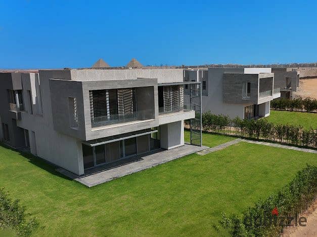 استلم حالا توين هاوس بروف مفتوح علي ڤيو الاهرامات في كومبوند هضبه بالقرب من نيو جيزه 0