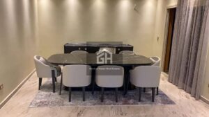 شقة فاضيه للإيجار مساحه 163متر بسعر لقطه بالمرحلة الثالثه ب بكمبوند الخمائل elkhmayel الشيخ زايد zayed 18,000 ج.م