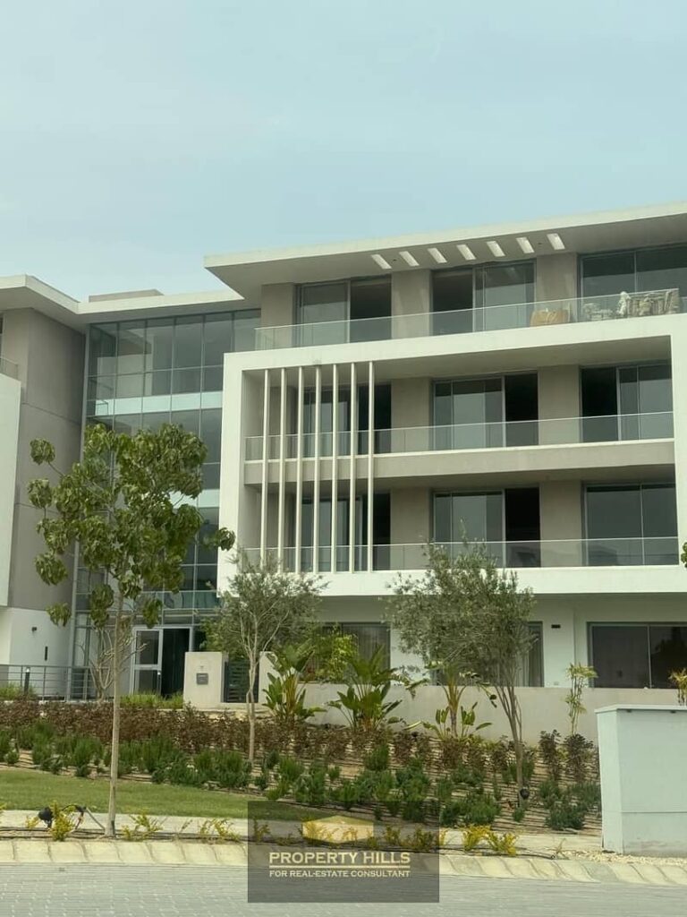 شقة للبيع لوكيشن مميز في كمبوند جولز - Joulz في قلب التوسعات الشرقية بجوار نيو جيزه 0