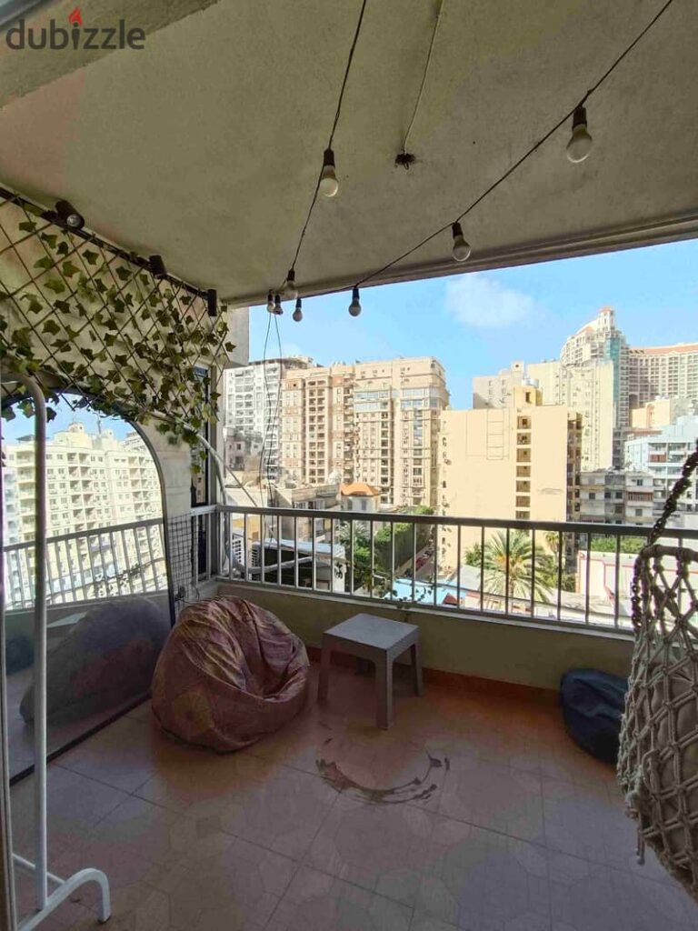 مكتب للإيجار في جناكليس علي شارع ابو قير مباشر مساحه 150م وجها بحريه شارع ابو قير 0