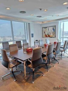 مقر اداري للايجار 182متر علي شارع التسعين في التجمع الخامس Office For Rent 182Sqm In New Cairo 360,000 ج.م