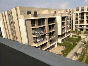 شقة فاخرة للغاية تقع في فيفث سكوير المراسم، القاهرة الجديدة – سكاي لوفت، في موقع متميز بالقرب من الكلوب هاوس . 35,000 ج.م