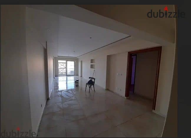 شقـة ايجار بـ سموحـة /كمبــوند الفيــروزة 0