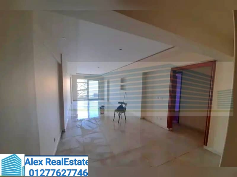 للايجار السكني في سموحه كمبوند الفيروزة 0