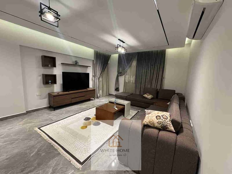 للايجار مفروش بمدينة الرحاب شقة ٩٩م تتكون من غرفتين+حمام اول سكن بالرحاب٢ بالقرب من مول افنيو و السوق الشرقي بأقل من سعر السوق علي فيو ولوكيشن مميز جداً 0