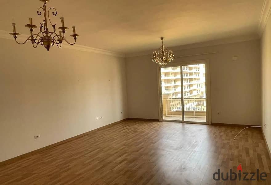 شقة للايجار فاخرة ارخص سعر في السوق موقع متميز في ماونتن فيو هايد بارك - التجمع الخامس - القاهرة الجديدة - شقق للايجار - تشطيب فاخر 0