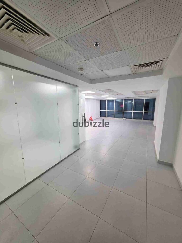 مكتب اداري للايجار 125متر علي شارع التسعين في التجمع الخامس مبني اداري مميز Office For Rent 125Sqm In Fifth Settlement 0