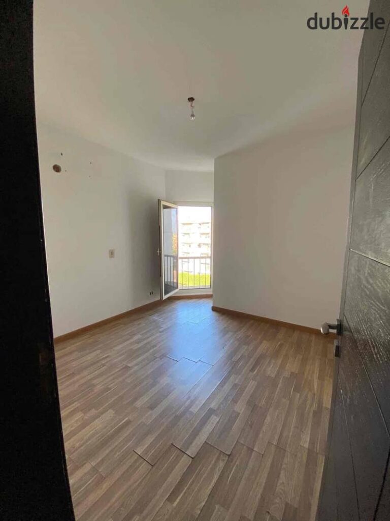 للايجار شقة كمبوند ذا ادريس ٣غرف موقع مميز 0