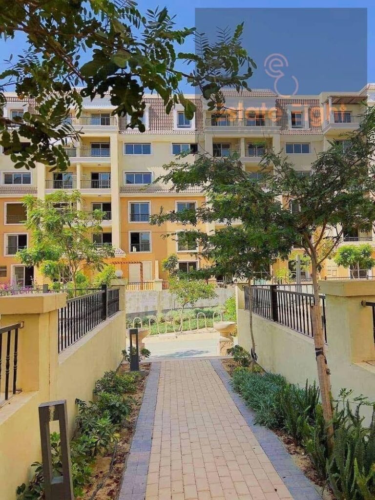 شقة  للبيع جاهزه لاستلام بموقع مميز فى كمبوند سراي التجمع الخامس بالقرب  من مدينتي على طريق السويس 0