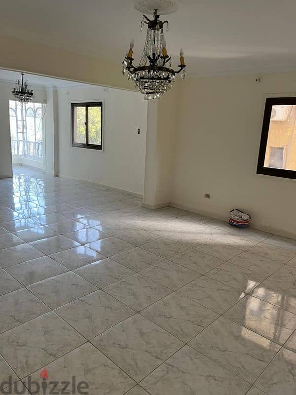 للبيع شقة ١٤٠م بالمعادي 0