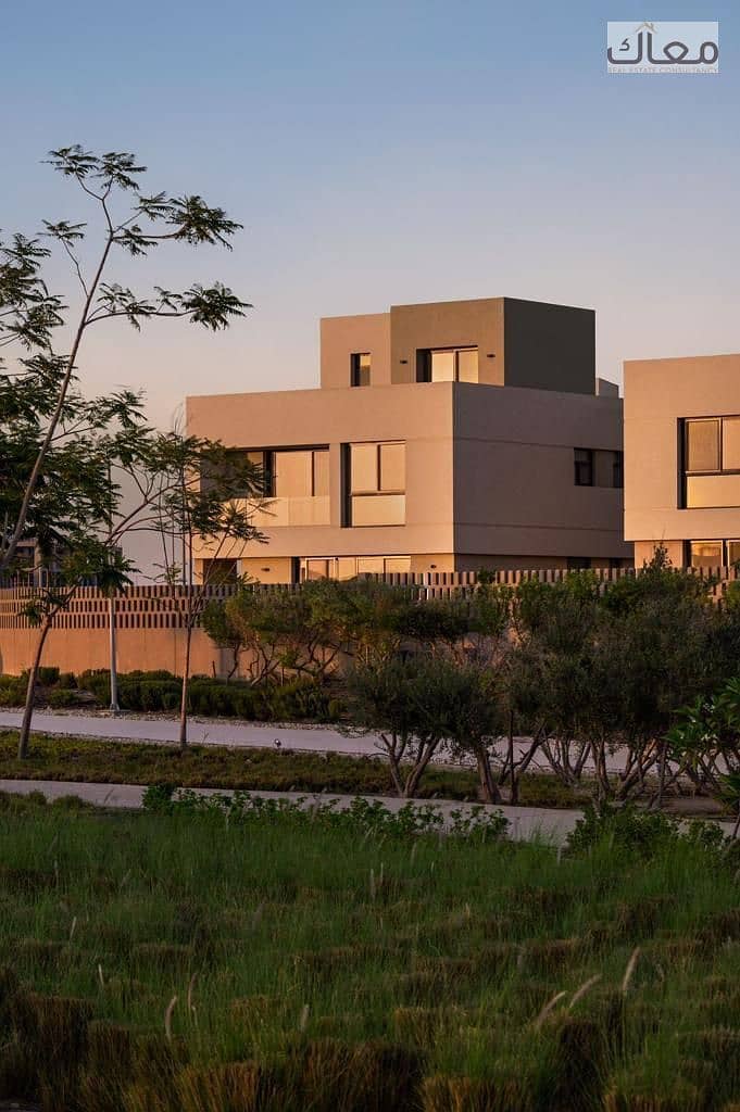 فيلا استلام 3 شهور قسط علي 6 سنين متشطبة لقطة 0