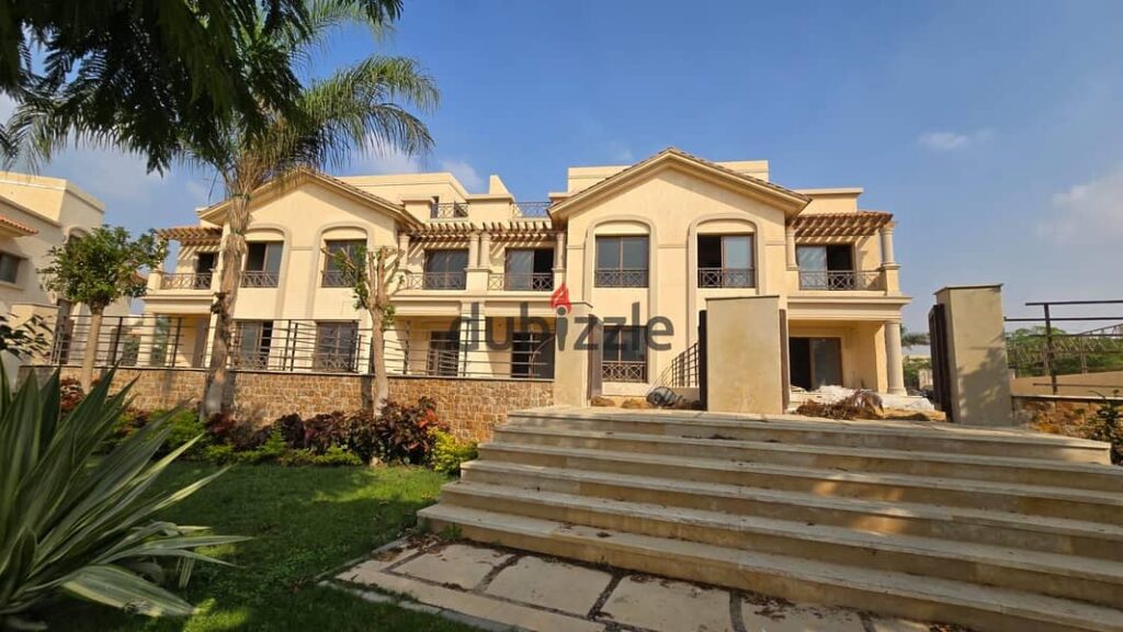 تاون هاوس للبيع في مدينتي مقدم واقساط فيو وايد جاردن اتجاه بحرييي غربي بدون تشطيب داخلي بسعر مميز 0