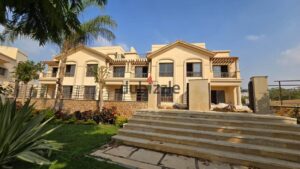 تاون هاوس للبيع في مدينتي مقدم واقساط فيو وايد جاردن اتجاه بحرييي غربي بدون تشطيب داخلي بسعر مميز 20,800,000 ج.م