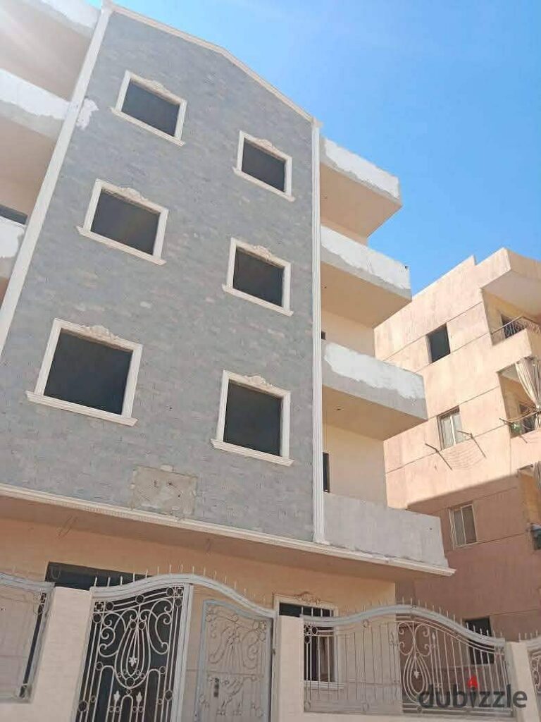 عمارة كاملة للبيع في الحي المتميز بمدينة بدر – موقع مميز أمام طريق الروبيكي وقريبة من هايبر وان  0