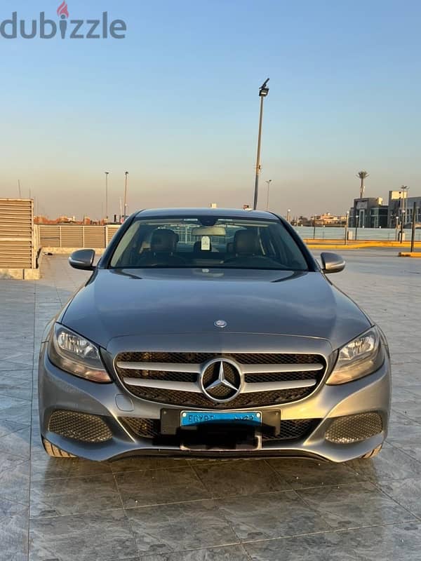 مرسيدس بنز سي 180 فابريكا بالكامل - 2015 Mercedes C180 0