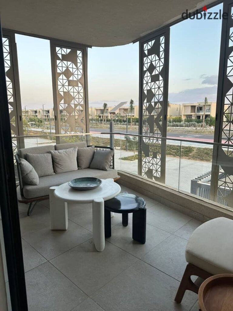 شقة 152م  متشطبة فى مدينة بادية بالتقسيط على 10 سنوات من بالم هيلز بموقع استراتيجى الكمبوند ساكن وبالقرب من مدينة الشيخ زايد 0