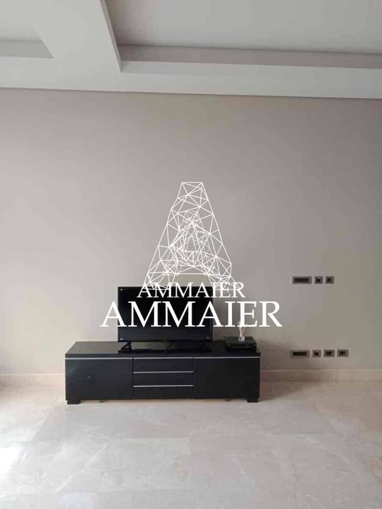 *شقة أرضية للبيع في 40 ويست سوديك*   •المساحة المبنية 259  •غرفتا نوم  •3 حمامات  •مطبخ وتكييفات  •بدون أثاث  ———— *السعر المطلوب* 35,000,000 0