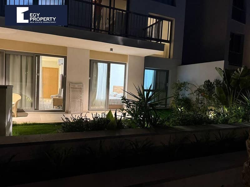 باطلالة خيالية شالية بحديقة متشطب  بالكامل للبيع في مراسي - الساحل الشمالي 0