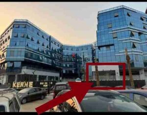 44,500,000 ج.م محل مساحه ٢١٥ م القاهرة الجديدة