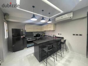 بنتهاوس مفروش بالكامل اول سكن للايجار في ماونتن فيو هايد بارك التجمع 60,000 ج.م