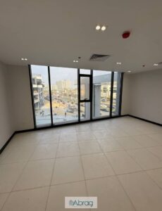 95,000 ج.م عيادة 103م موقع مميز مول سنترال افينيو الشيخ زايد شارع البستان على الواجهة متشطبة باالتكييفات