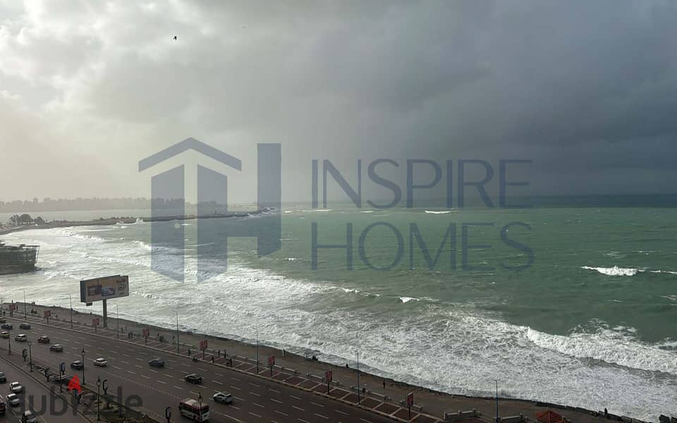 شقة للايجار 125م كامب شيزار ( على البحر مباشرة ) 0