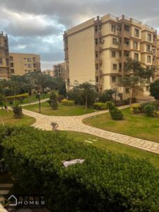 متاح شقه للإيجار قانون في مدينتي B6 بفيو جاردن مساحه 103 متر قريبه جدا من الخدمات 15,000 ج.م