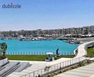 شاليه ريسيل للبيع في موقع استراتيجي داخل مراسي مارينا متشطب جاهز للمعاينه قلب الساحل الشمالي سيدي العبد الرحمن جولف فيو مفتوح 15,000,000 ج.م