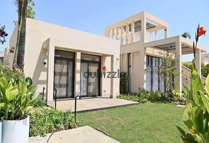 فيلا لقطة للبيع بأقل من سعرها جاهزة للمعاينة امام مول مصر بجوار مدينة الإنتاج الإعلامي بكمبوند ( أويست ) التابع لاكبر مطور عقارى أوراسكـوم 0