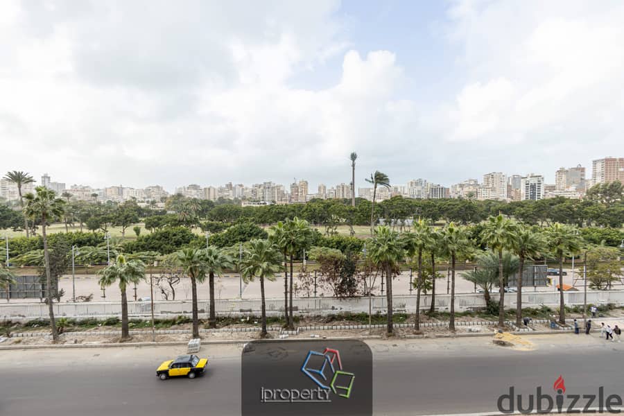 مكتب للايجار فى سبورتنج - مباشرة على طريق الحرية 0